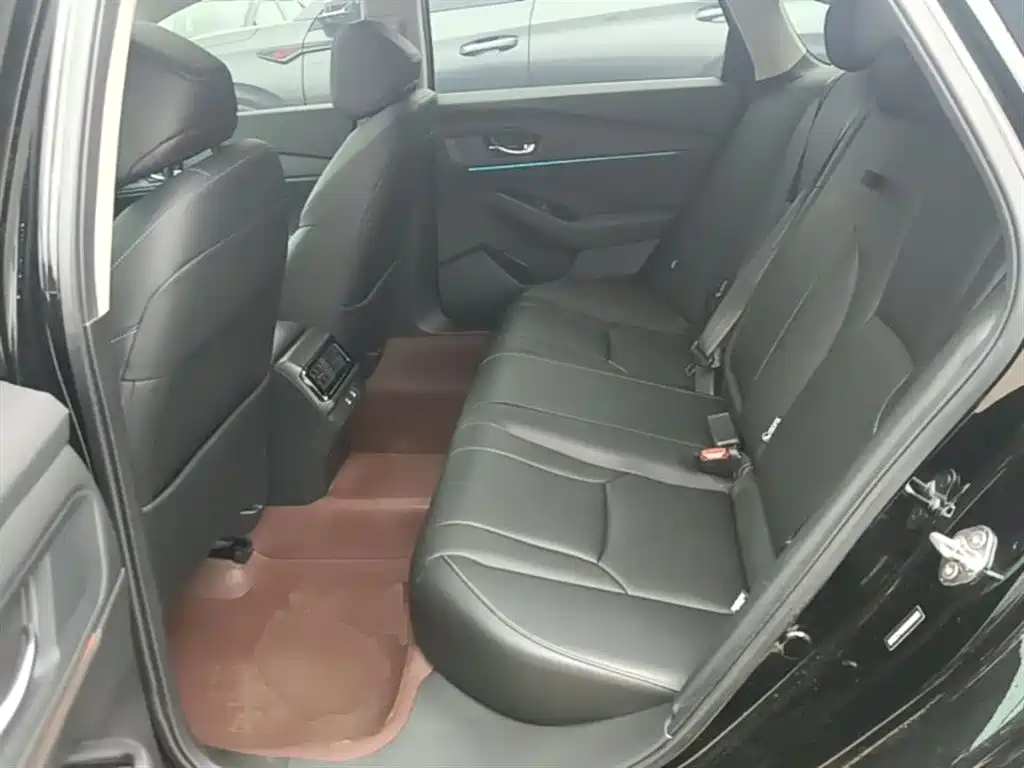 Honda Accord 2024 — фото 17
