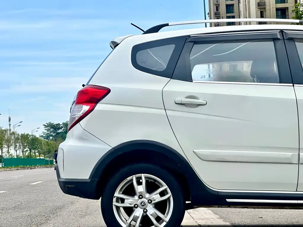 Changan CX20 2015 — фото 11