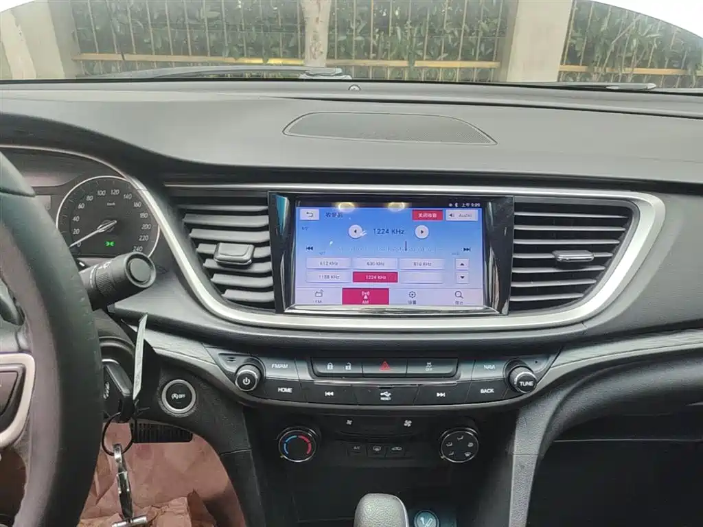 Buick Excelle 2018 — фото 13