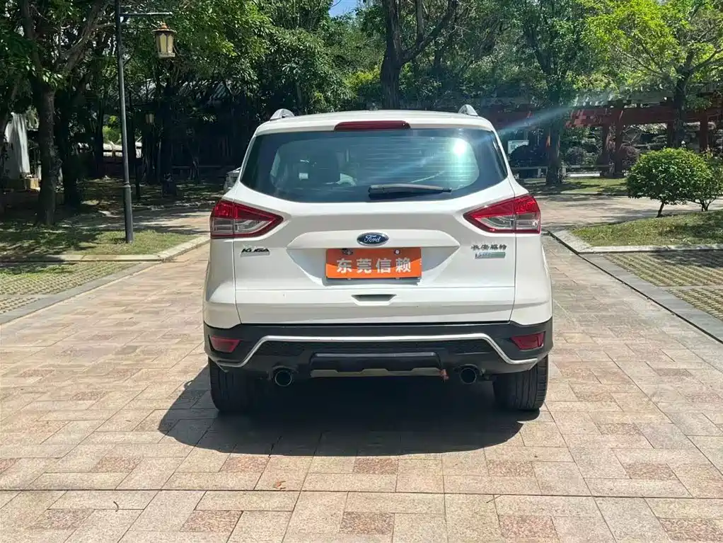 Ford Kuga 2016 — фото 8