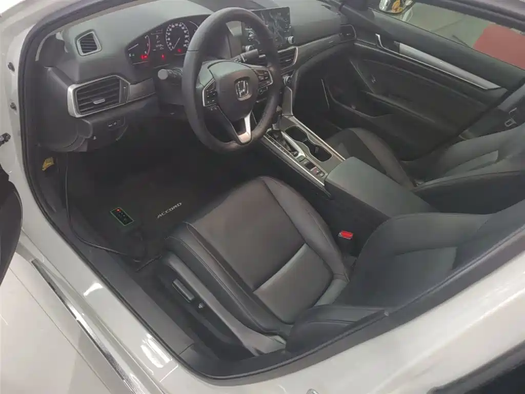 Honda Accord 2020 — фото 15