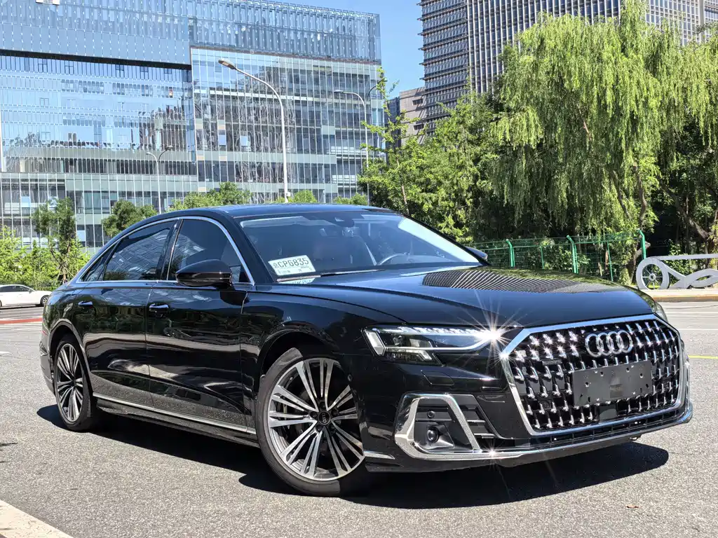 Audi A8 2024