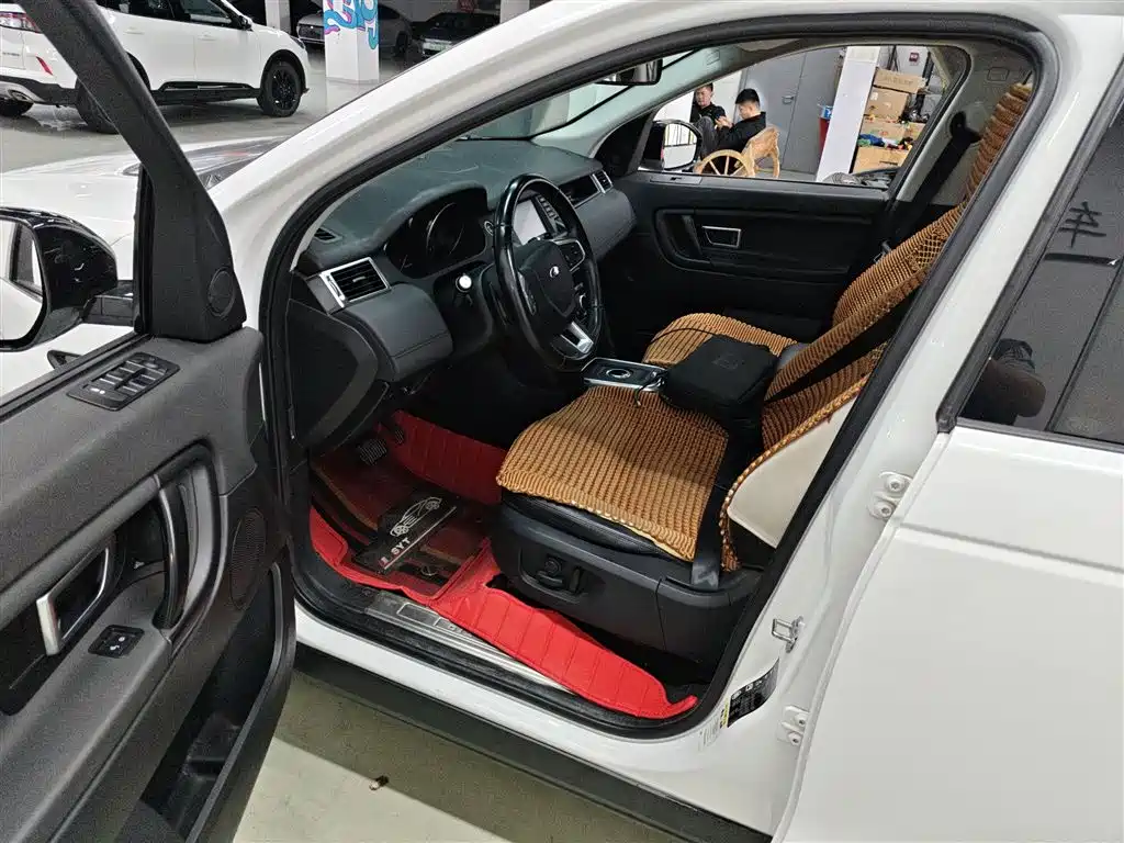 Land Rover Discovery Sport 2019 — фото 12