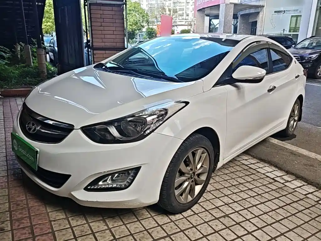 Hyundai Elantra 2015