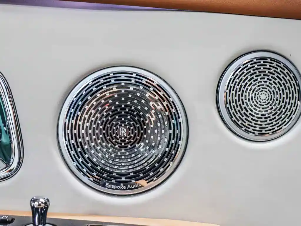 Rolls-Royce Cullinan 2020 — фото 20