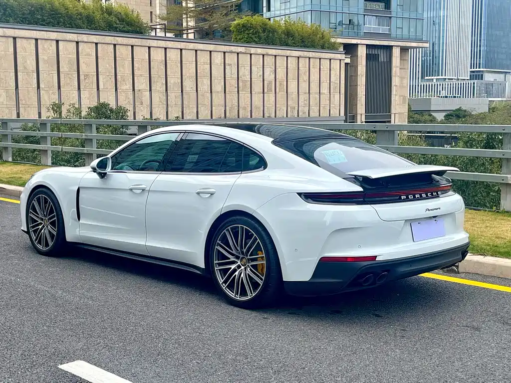 Porsche Panamera 2024 — фото 4