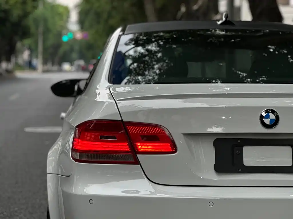 BMW M3 2009 — фото 15