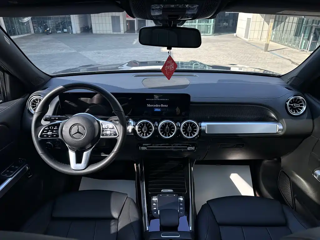 Mercedes-Benz GLB 2023 — фото 14
