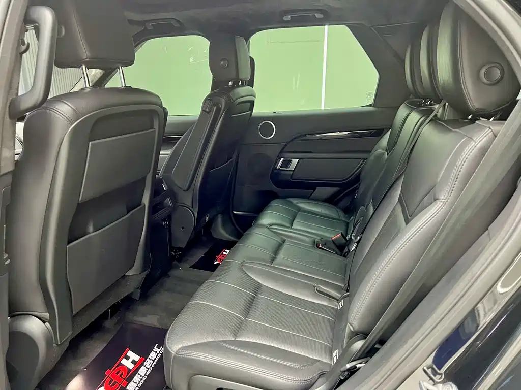 Land Rover Discovery 2019 — фото 11
