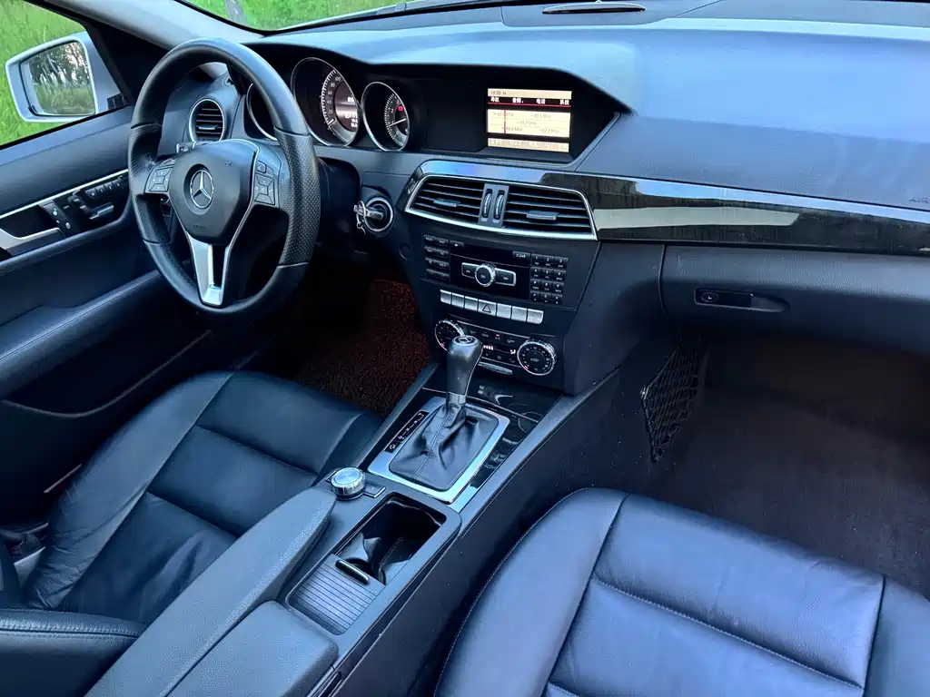 Mercedes-Benz C-Class 2013 — фото 9