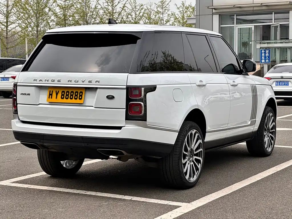 Land Rover Range Rover 2020 — фото 4