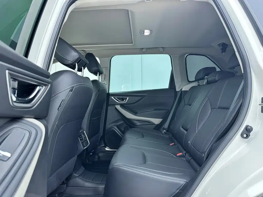 Subaru Forester 2022 — фото 22