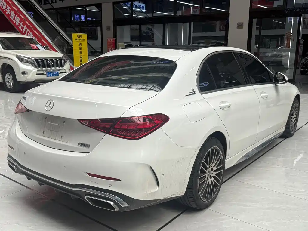 Mercedes-Benz C-Class 2023 — фото 14