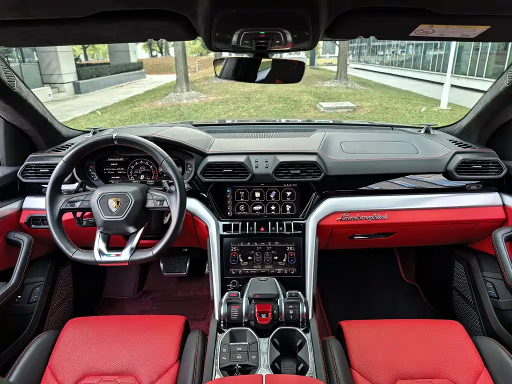 Lamborghini Urus 2023 — фото 19
