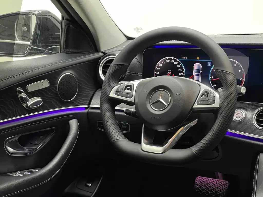 Mercedes-Benz E-Class 2017 — фото 7