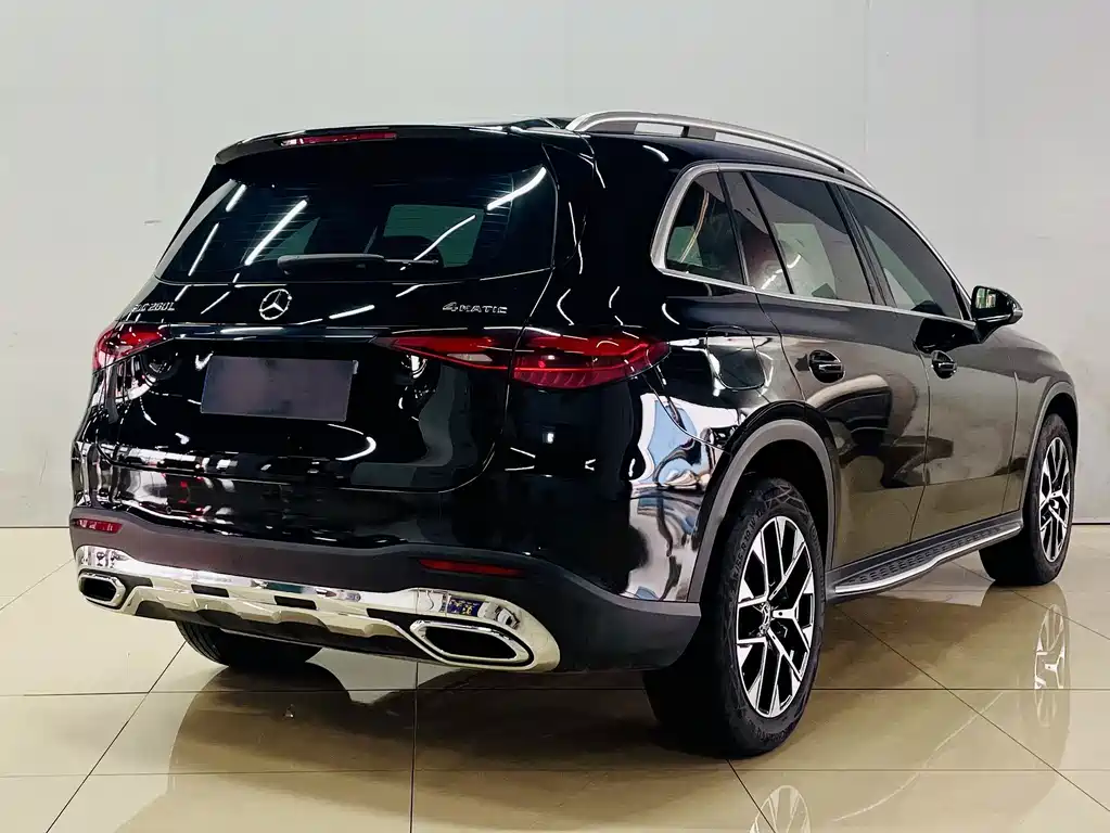 Mercedes-Benz GLC 2023