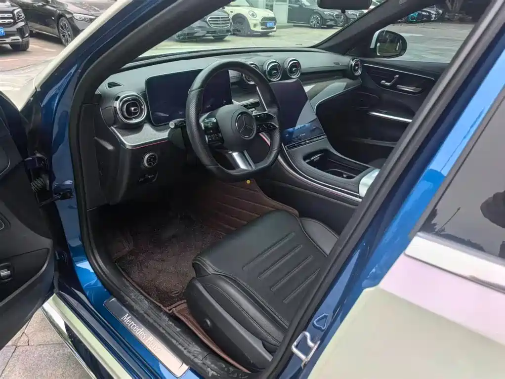 Mercedes-Benz C-Class 2021 — фото 12