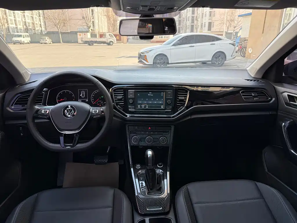 Volkswagen T-Roc 2019 — фото 14