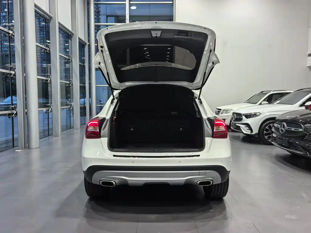 Mercedes-Benz GLA 2017 — фото 17