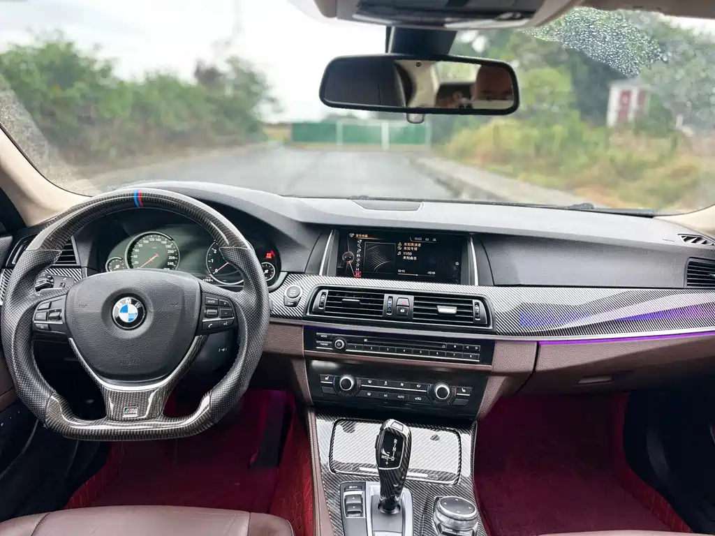 BMW 5 Series 2017 — фото 6