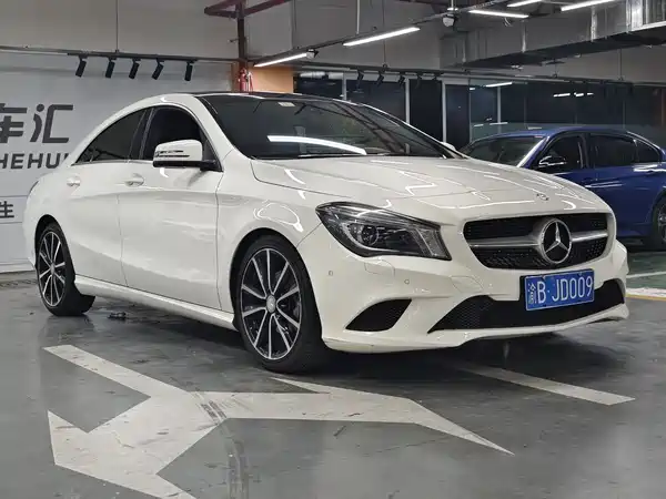 Mercedes-Benz CLA 2015