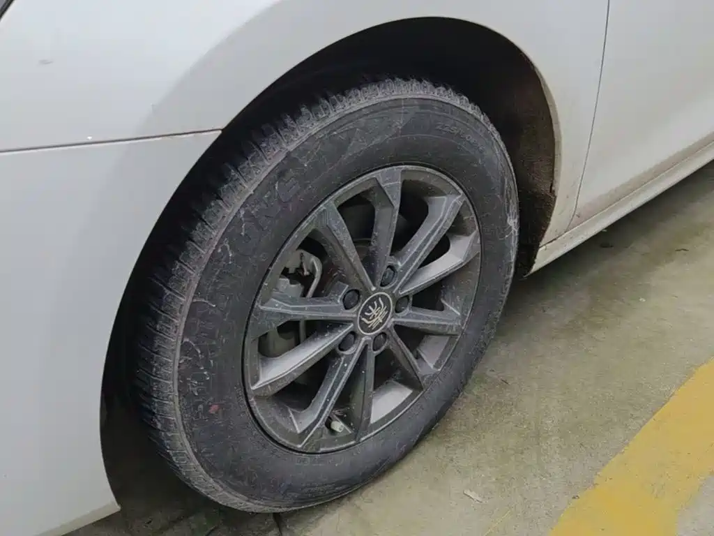 BYD Qin PLUS 2022 — фото 23