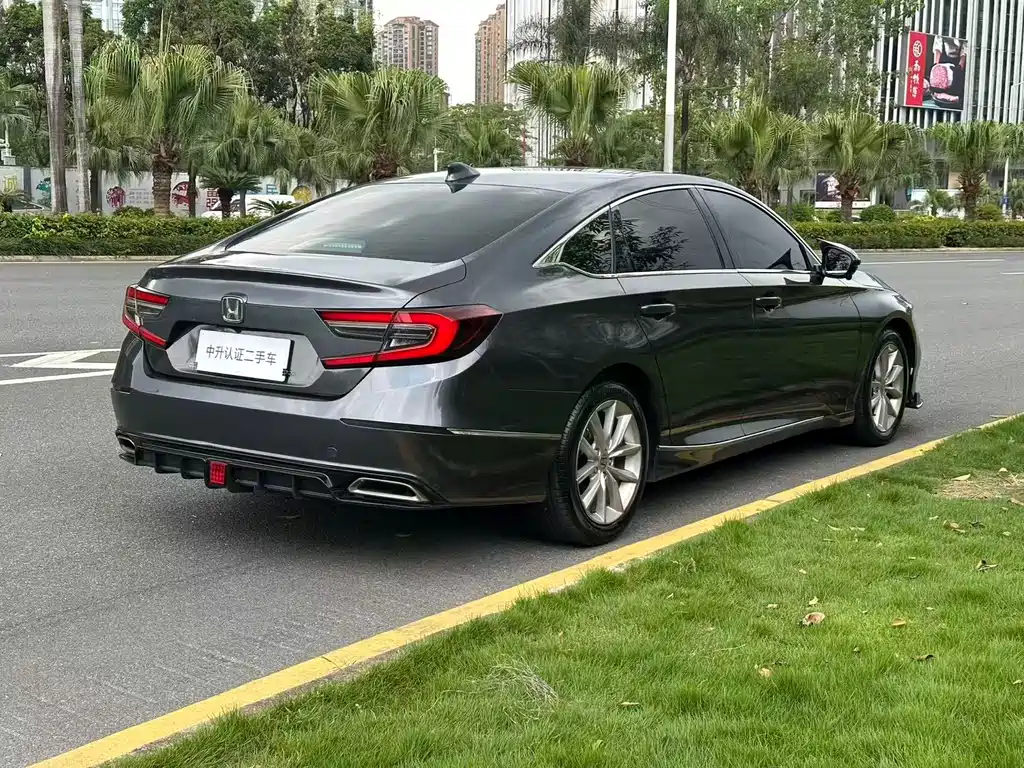 Honda Accord 2023 — фото 4