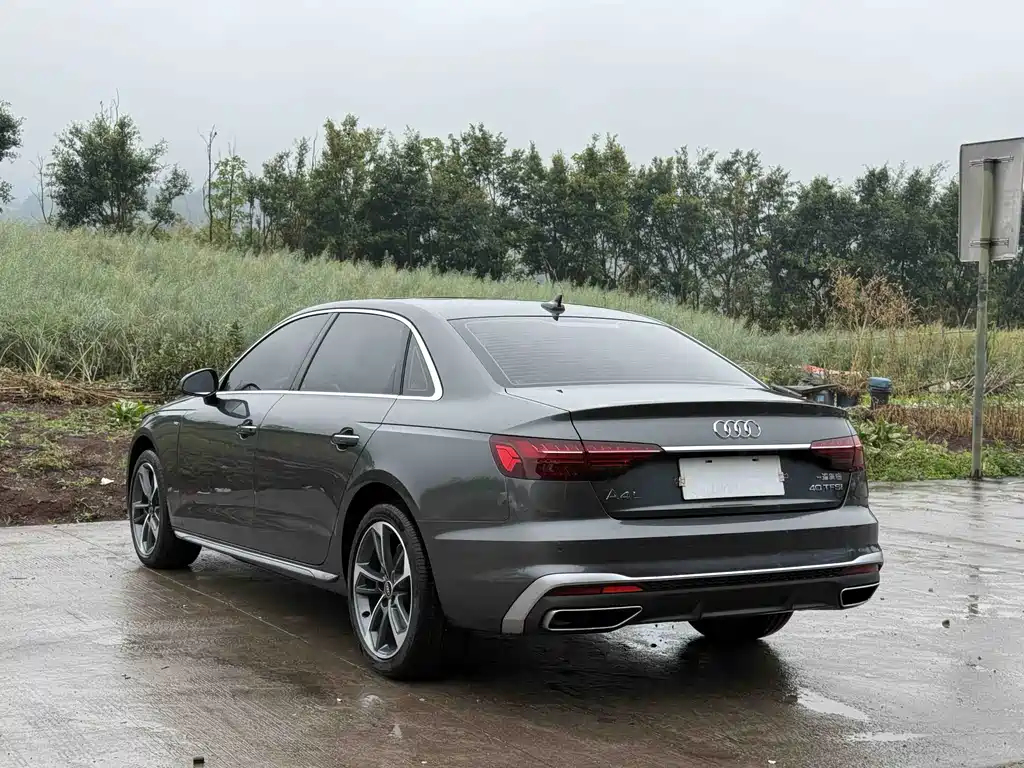Audi A4L 2023 — фото 21