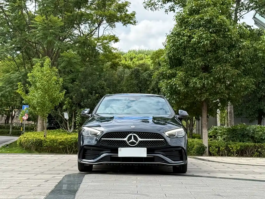 Mercedes-Benz C-Class 2023 — фото 2