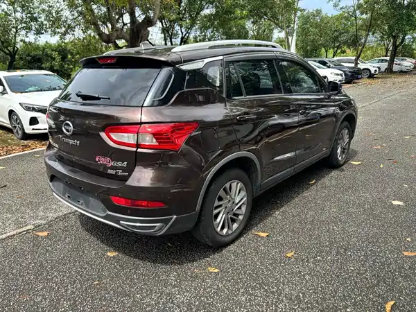 GAC Trumpchi GS4 2016
