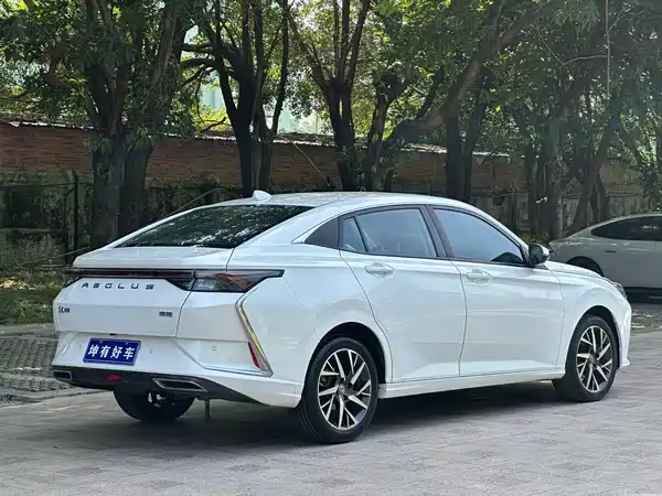 Dongfeng Yixuan 2019