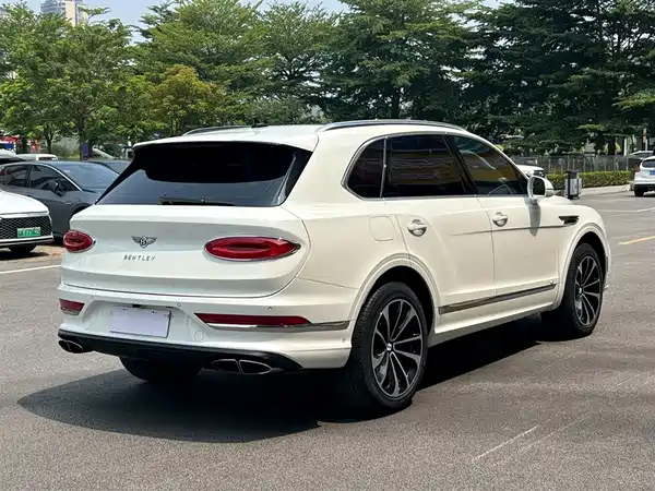 Bentley Bentayga 2022