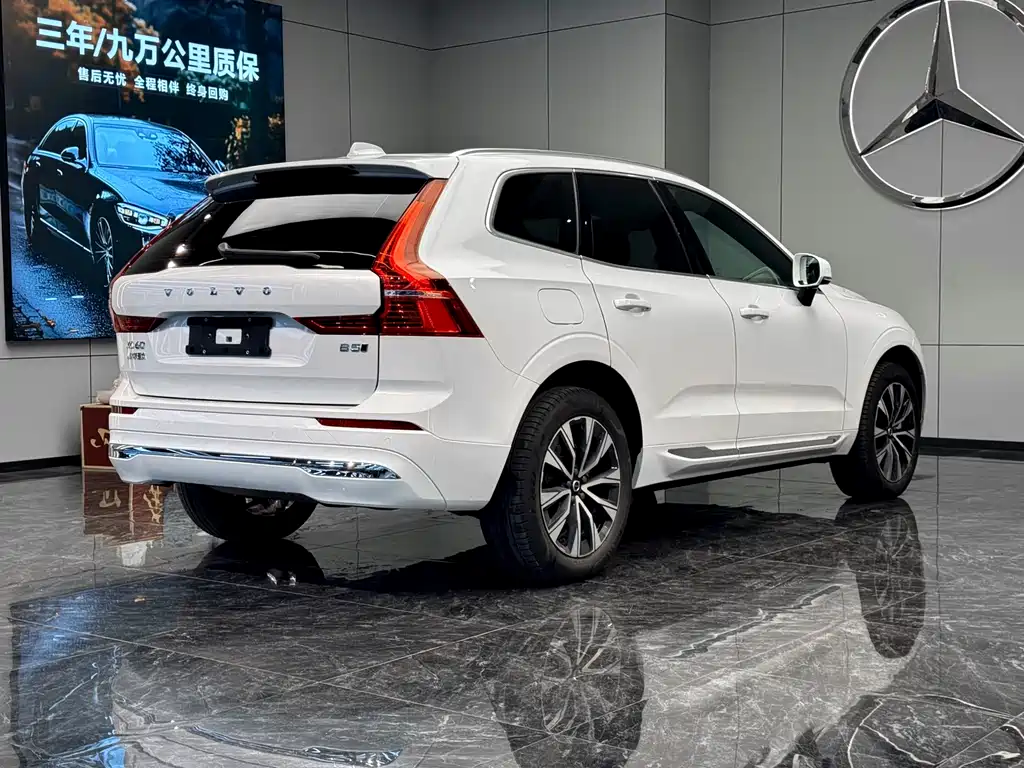 Volvo XC60 2025 — фото 7