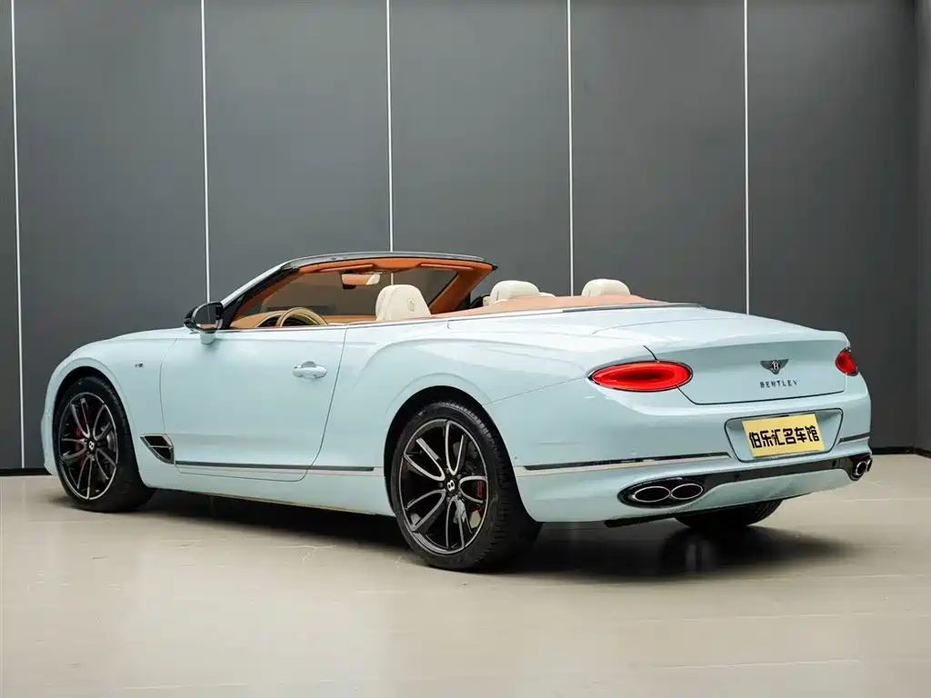 Bentley Continental 2023