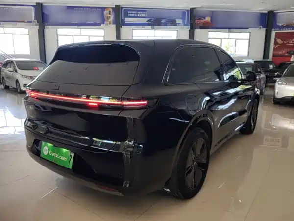 Li Auto L6 2024