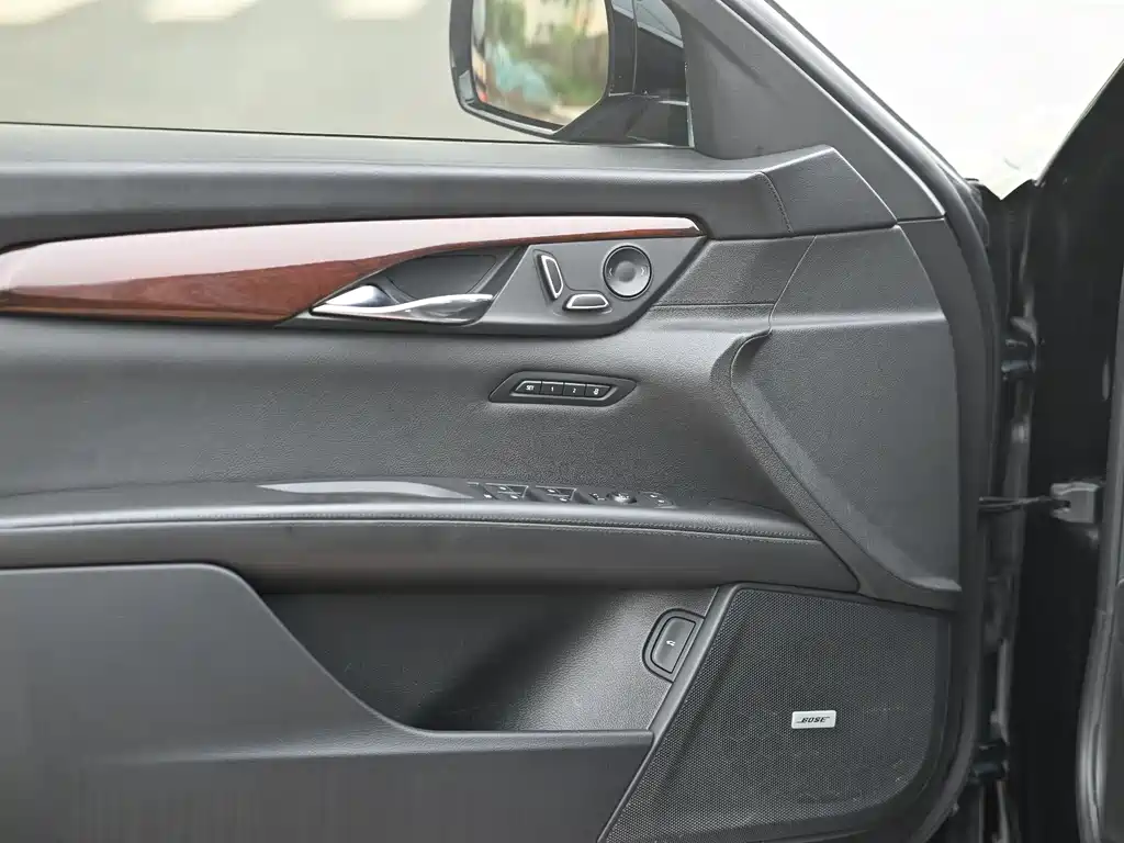 Cadillac CT6 2020 — фото 11