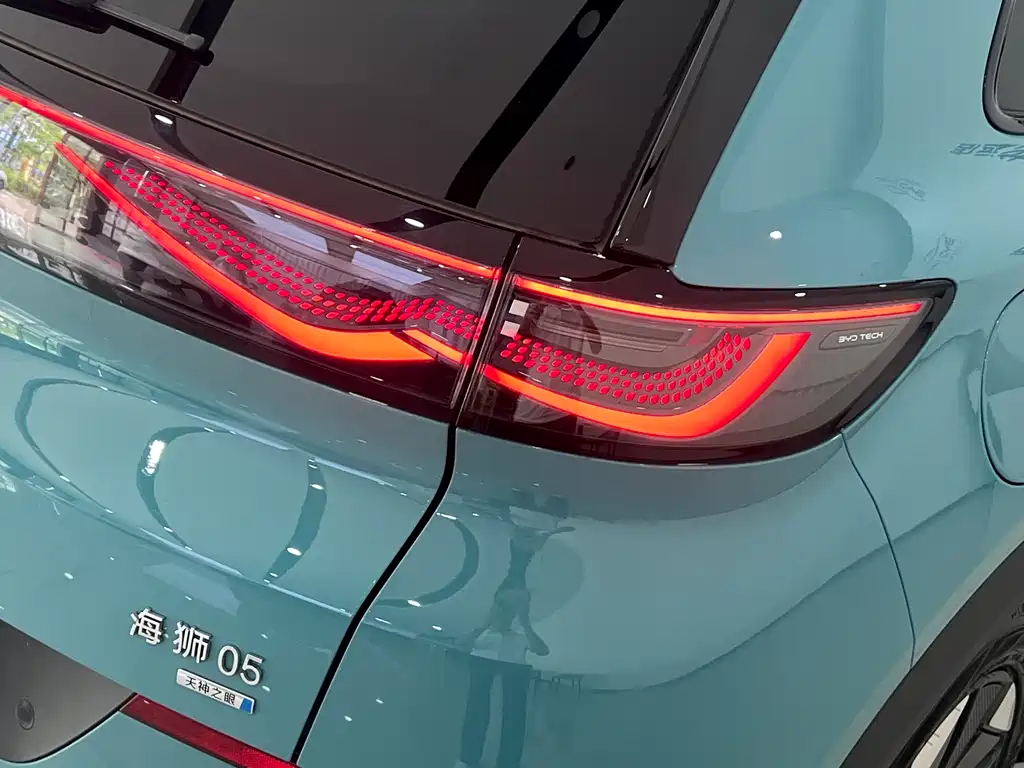 BYD Sealion 05 EV 2025 — фото 6