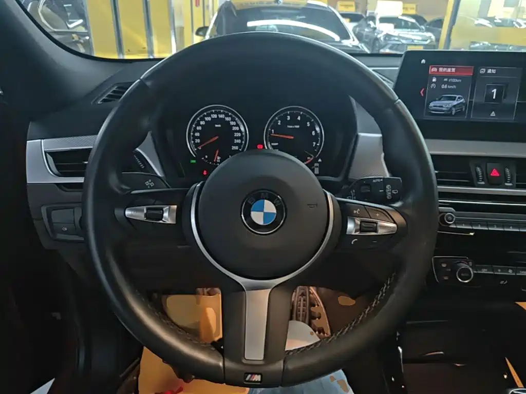 BMW X2 2022 — фото 11
