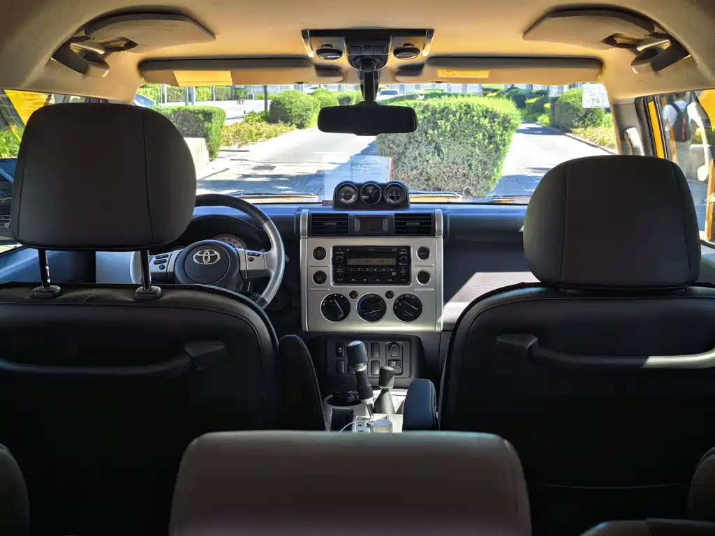 Toyota FJ Cruiser 2019 — фото 5