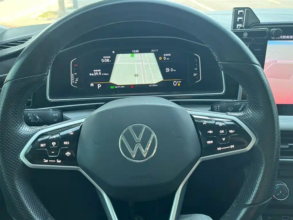 Volkswagen Tiguan L 2023 — фото 12