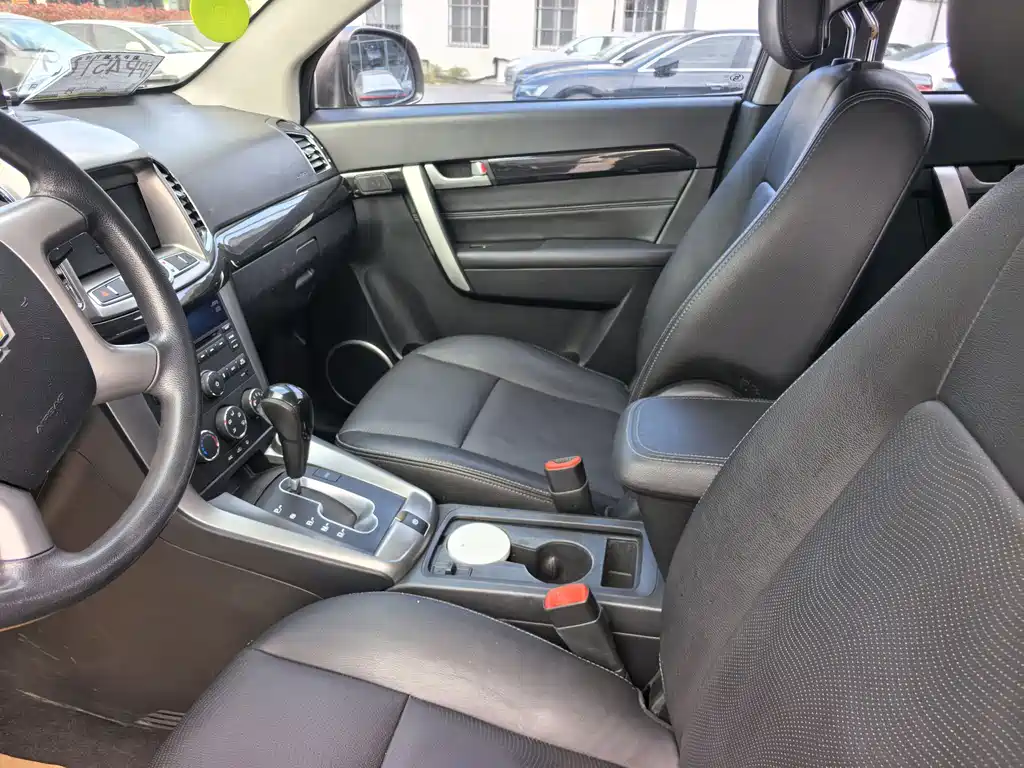 Chevrolet Captiva 2016 — фото 19