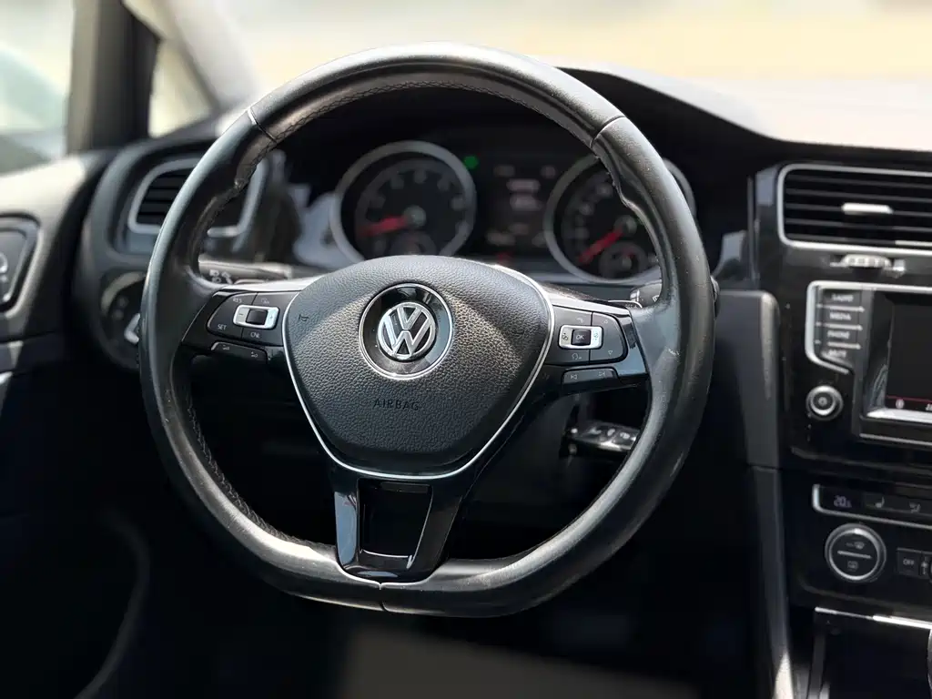 Volkswagen Golf 2015 — фото 12