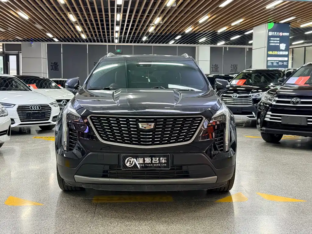 Cadillac XT4 2022 — фото 2