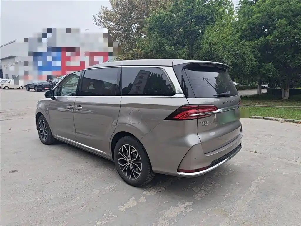 Roewe iMAX8 New Energy 2024 — фото 9