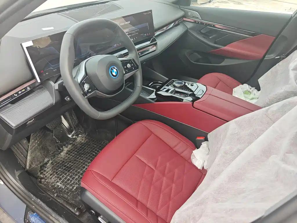 BMW i5 2026 — фото 13