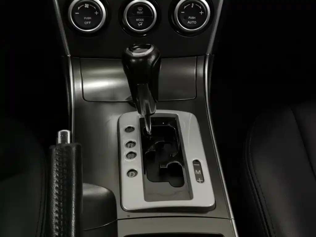 Mazda 6 2015 — фото 13