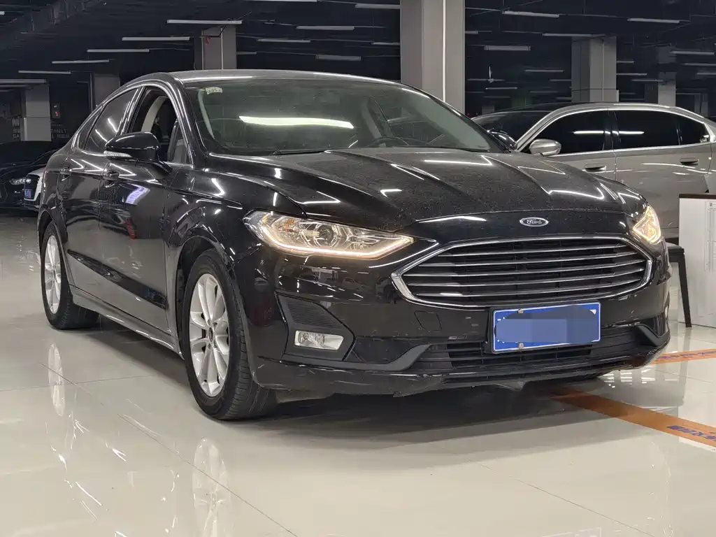 Ford Mondeo 2021 — фото 3
