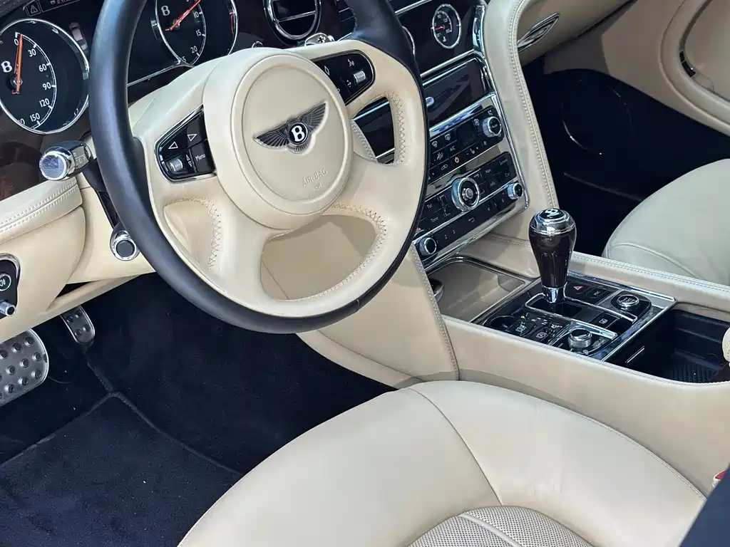 Bentley Mulsanne 2013 — фото 10