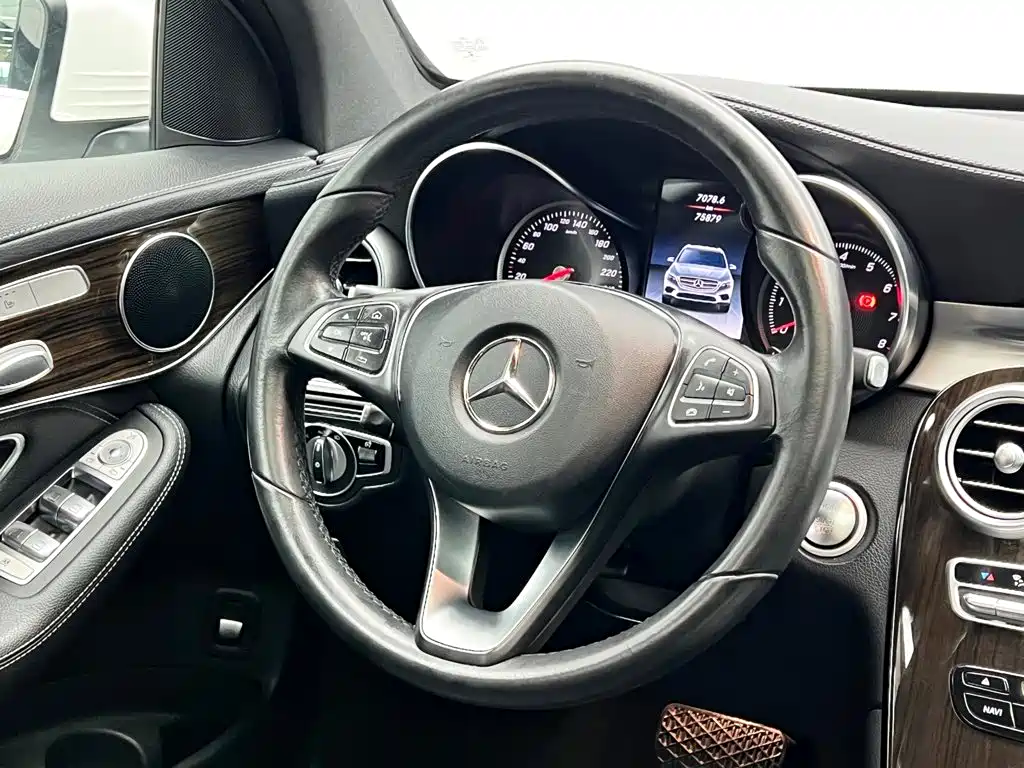 Mercedes-Benz GLC 2019 — фото 21