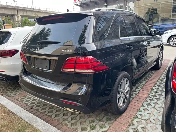 Mercedes-Benz GLE 2017